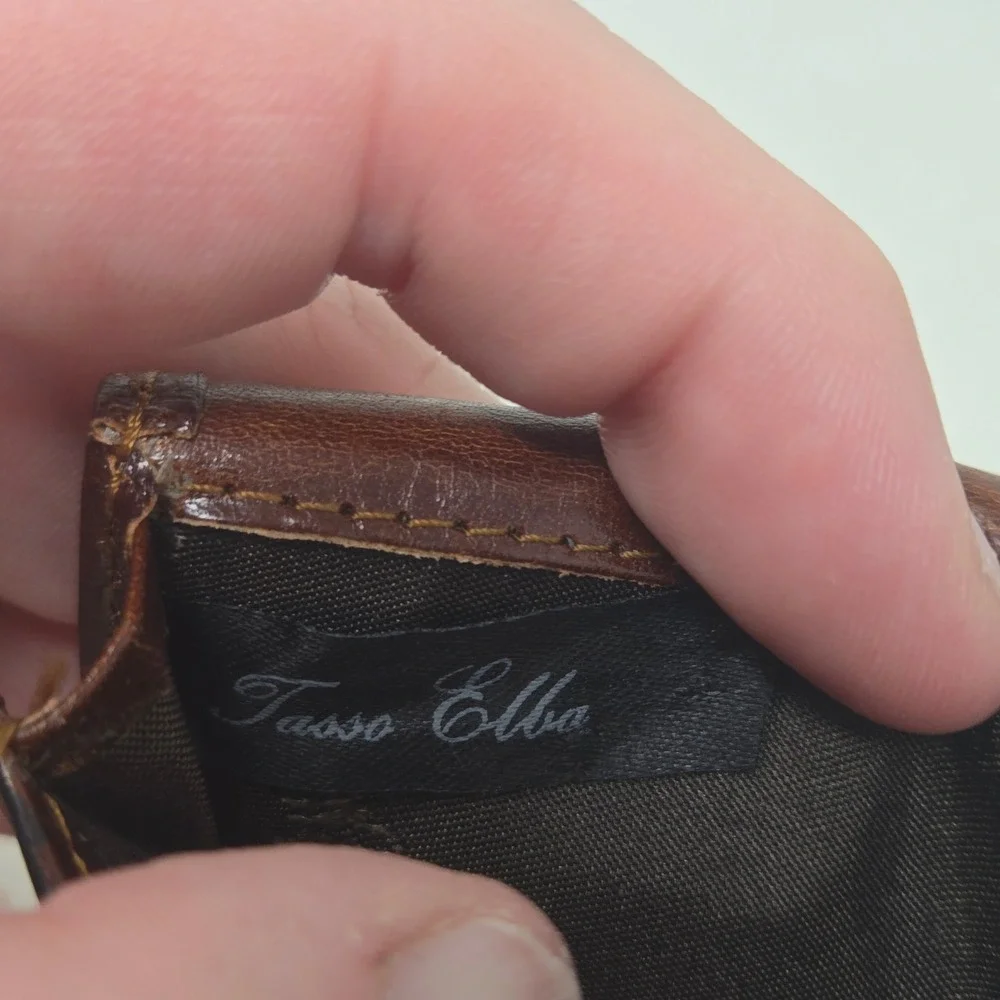 Tasso Elba Mens Brown Genuine Leather Bifold Wallet ID Window Card Holder